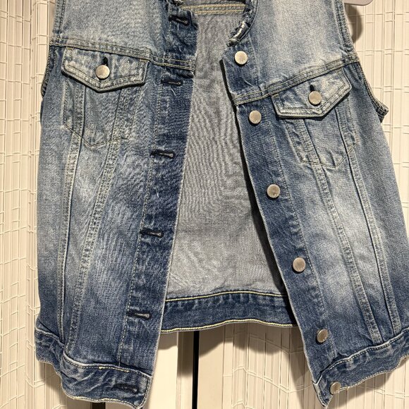 GAP Women's Blue Denim Vest - Medium - Picture 2 of 5